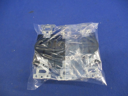 埋込コンセント(3個入) WF1320K