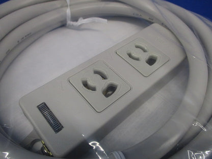 ハーネス用OAタップ 接地2P15A125V抜止電源表示ランプ付3m2コ口 グレー WFA66327HG