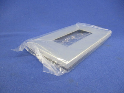 コンセントプレート3コ用(3枚入) WTX8003