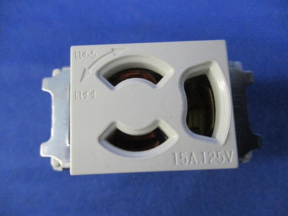 アース付抜止コンセント(10個入) DG2131EH
