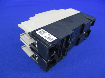 ノーヒューズ遮断器3P5A(NF-Sシリーズ・汎用品)箱違い NF32-SV