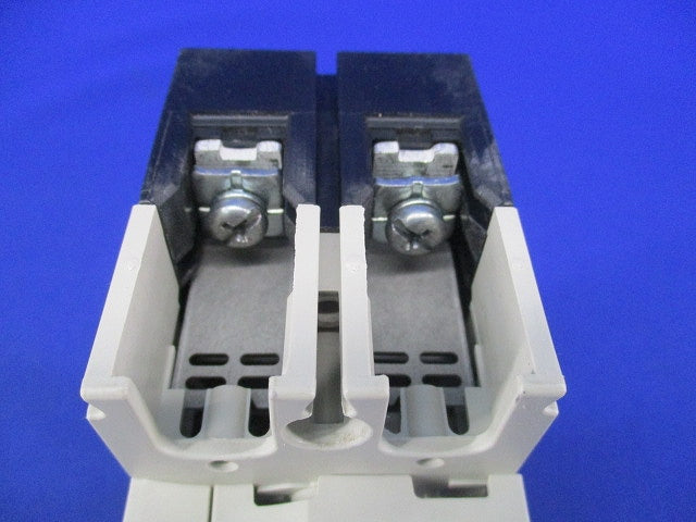 ノーヒューズ遮断器3P5A(NF-Sシリーズ・汎用品)箱違い NF32-SV