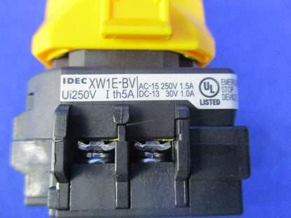 非常停止用押ボタンスイッチ XW1E-BV402MFR