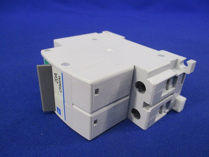 サーキットプロテクタ20A CP30FM-2P020