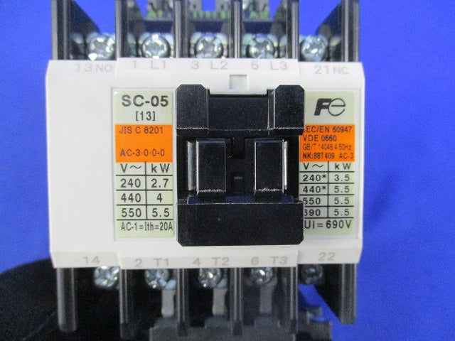 標準形電磁開閉器(1組入) SC-05+TKON TR13E