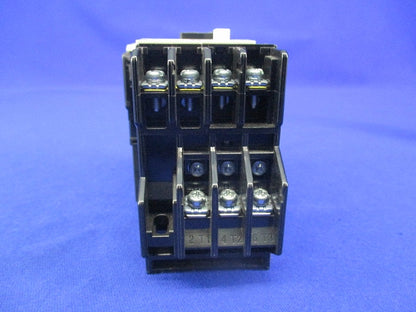 標準形電磁開閉器(1組入) SC-05+TKON TR13E