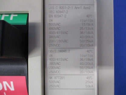 漏電遮断器 3P350A NF400-CW3P350A
