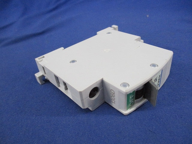 サーキットプロテクタ3A CP30FM-1P003