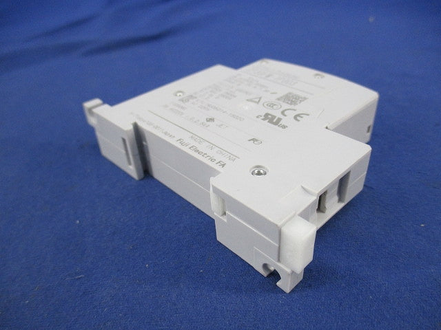 サーキットプロテクタ3A CP30FM-1P003