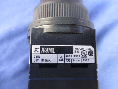 照光式非常停止用押ボタンスイッチφ30(ビス2コ無) AR30VOL
