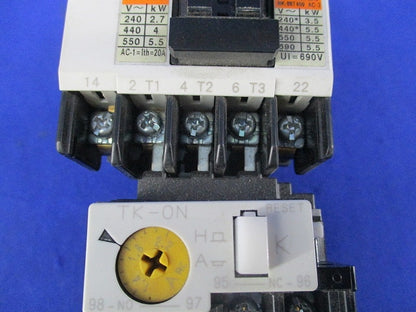 標準形電磁開閉器(1組入) SC-05+TKON TR13E