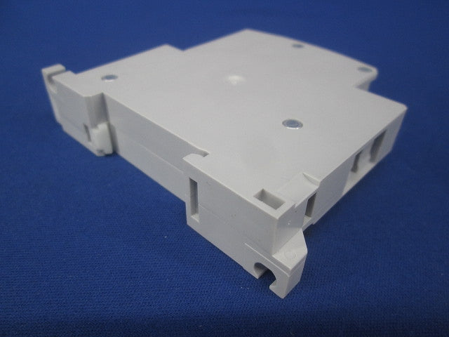 サーキットプロテクタ 2A CP30FM-1P002