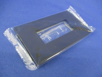 プレート1連用3口(3枚入) NKP-3UF(SB)