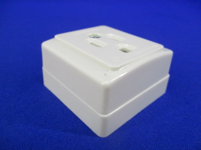 アース付角形コンセント(3個入) DC1111E