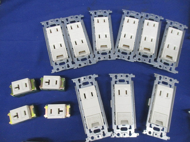 埋込コンセントセット(混在36個入)(キズ・汚れ有)(ジャンク品)National WN1302他