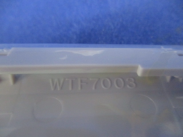 コンセントプレート3コ用(10枚入)(ベージュ) WTF7003F