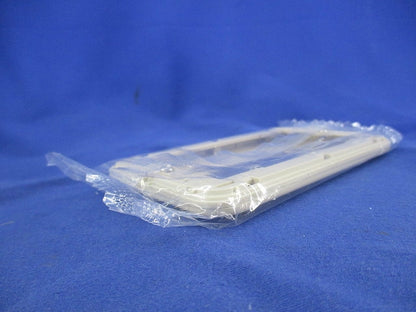 コンセントプレート3コ用(10枚入)(ベージュ) WTF7003F