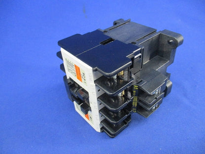 電磁接触器200V SC-5-1