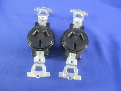 3P15A埋込コンセント(6個入うち4個は旧タイプ) MU2808