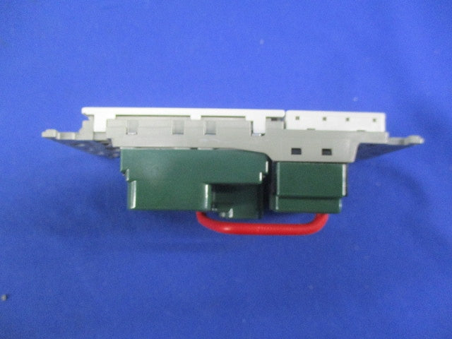 エアコン用埋込スイッチ付コンセント(ホワイト) WTF19317W