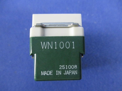埋込コンセント(9個入) WN1001