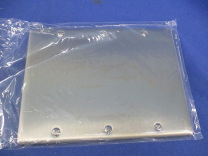 新金属カバープレート3連(取付枠付)(2枚入) WN7593
