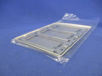 新金属カバープレート3連(取付枠付)(2枚入) WN7593