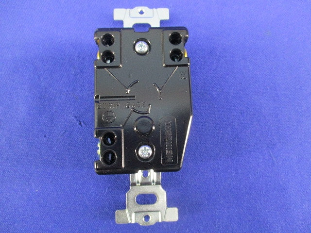 引掛埋込コンセント接地2P20A(3個入) MH2877