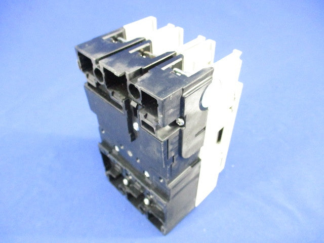 ノーヒューズブレーカ3P30A NF63-CV