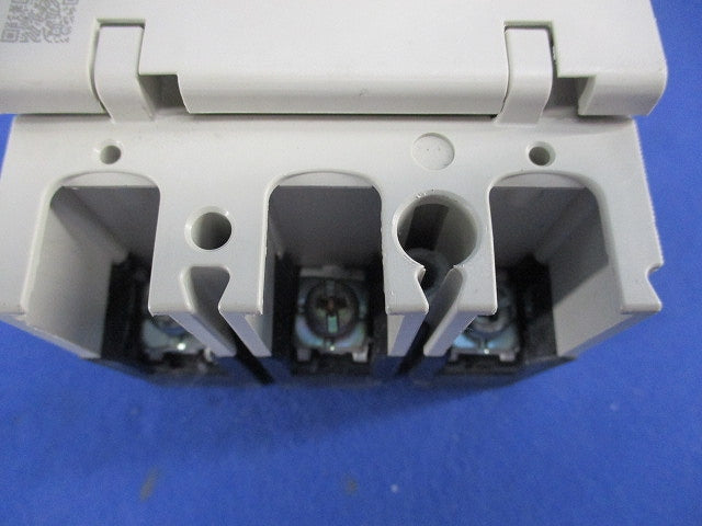 ノーヒューズブレーカ3P30A NF63-CV