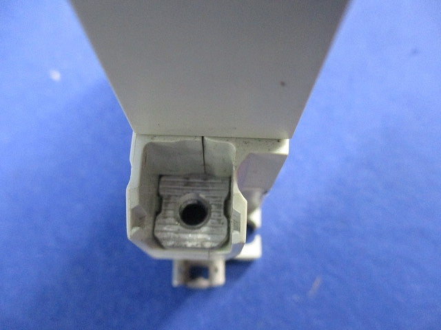 サーキットプロテクタ１P2A CP31FM/2