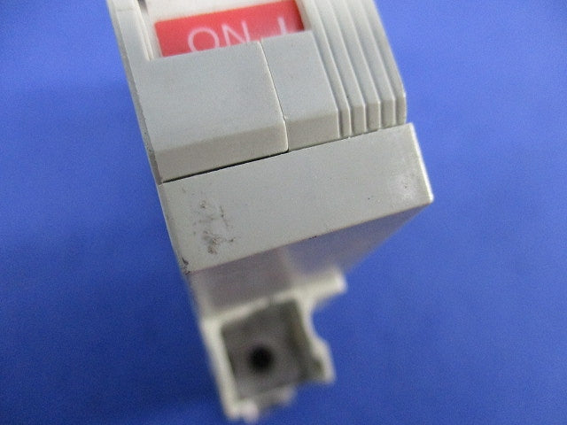 サーキットプロテクタ１P2A CP31FM/2