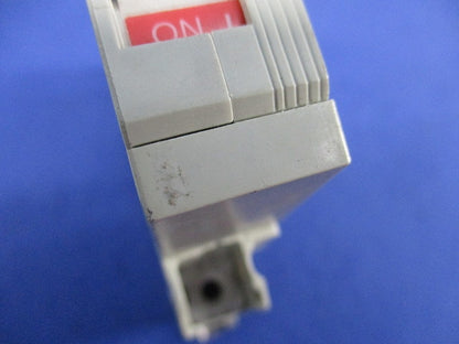 サーキットプロテクタ１P2A CP31FM/2