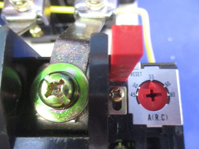 電磁開閉器(ジャンク品) H0I-65E