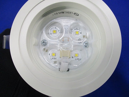 LEDベースダウンライトφ75(温白色)(キズ有) EL-D0800WW/W