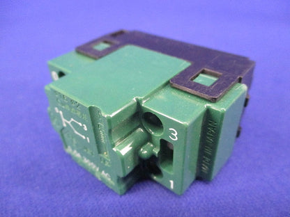 埋込パイロットスイッチC(3路) WT52422