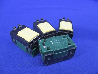 埋込スイッチC(4個入) WT5002