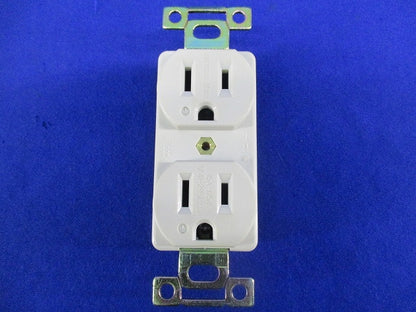 複式埋込コンセント2P15A125V(変色有) 7110GD