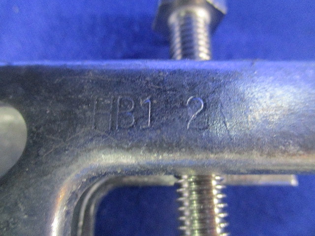 一般形鋼・リップみぞ形鋼用吊りボルト支持金具(亜鉛)(4個入) Z-HB1T-W3