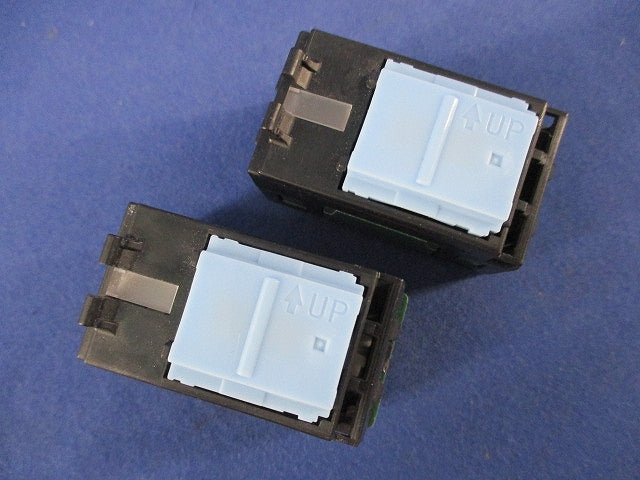 埋込ほたるスイッチB(2個入) WT50519