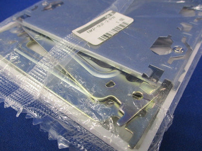 取付カバー付NKプレート2連用 NKP-0UF-2-PW