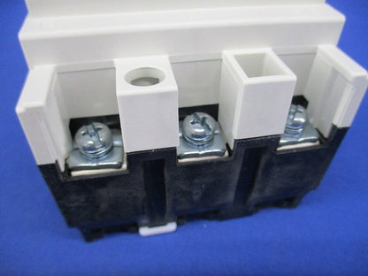 漏電遮断器 3P50A AC100-200V 100ｍA EB-50E3P50A
