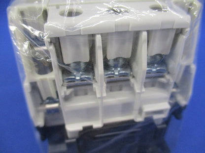 電磁接触器 AC200V 2a2b S-T21AC200V