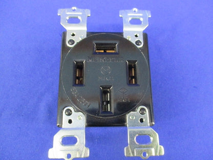 接地3P30A埋込コンセント MU2815