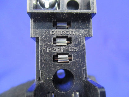 表面接続角型ソケット 5ピン(3個入) P2RF-05