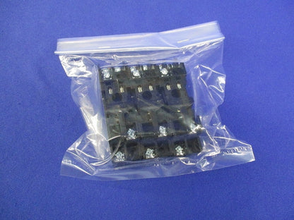 表面接続角型ソケット 5ピン(3個入) P2RF-05