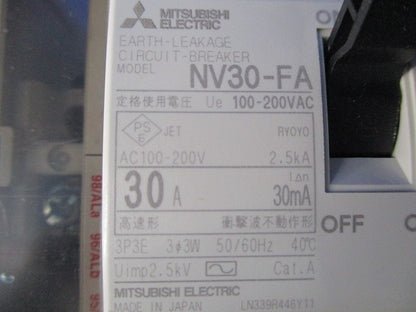 漏電遮断器3P30E30A NV30-FA