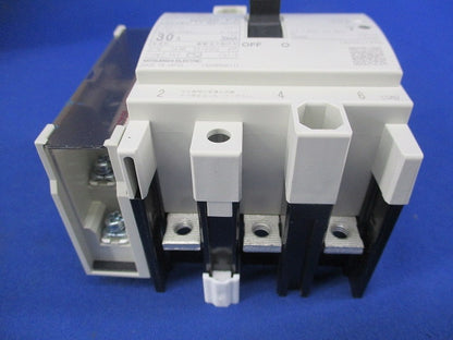 漏電遮断器3P30E30A NV30-FA
