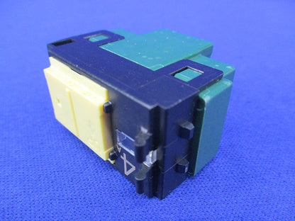埋込パイロット･ほたるスイッチC(3路)(3個入) WT5042
