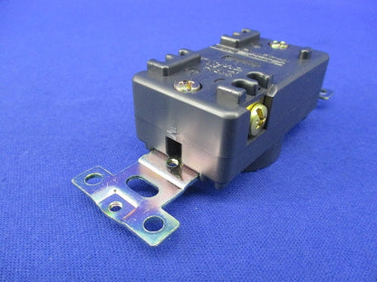 引掛形埋込コンセント(4個入) 3110